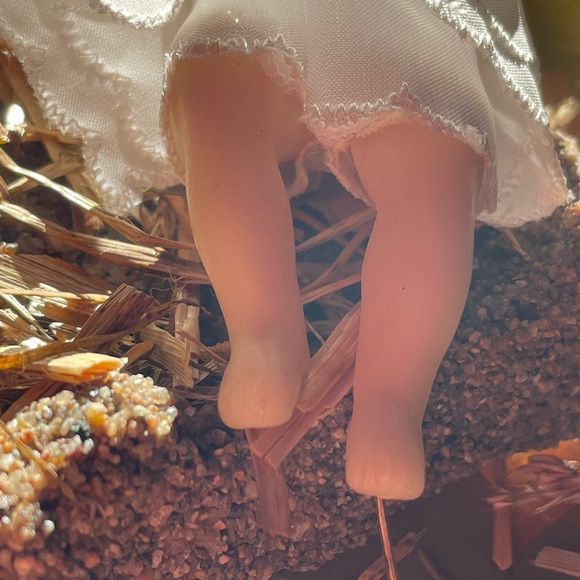 Nativity:wax baby Jesus (classic santon style) in his cradle.Handmade.Impeccable - Picture 10 of 12